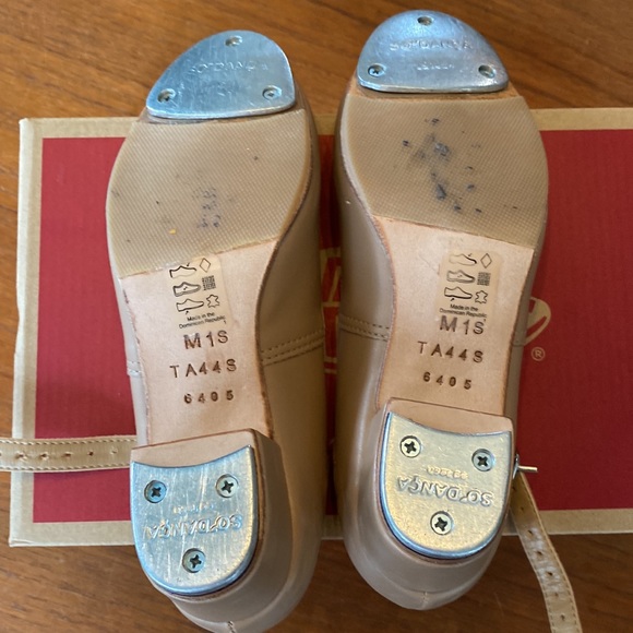 Girls So’Dança Tap shoes size M1s - Picture 2 of 6